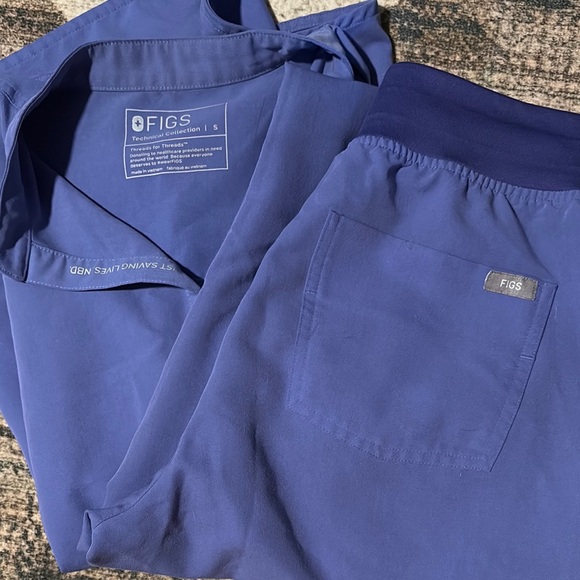Figs Women's Scrub Collection - size small - Picture 3 of 6